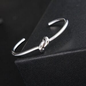 Love Knot Silver Bangle